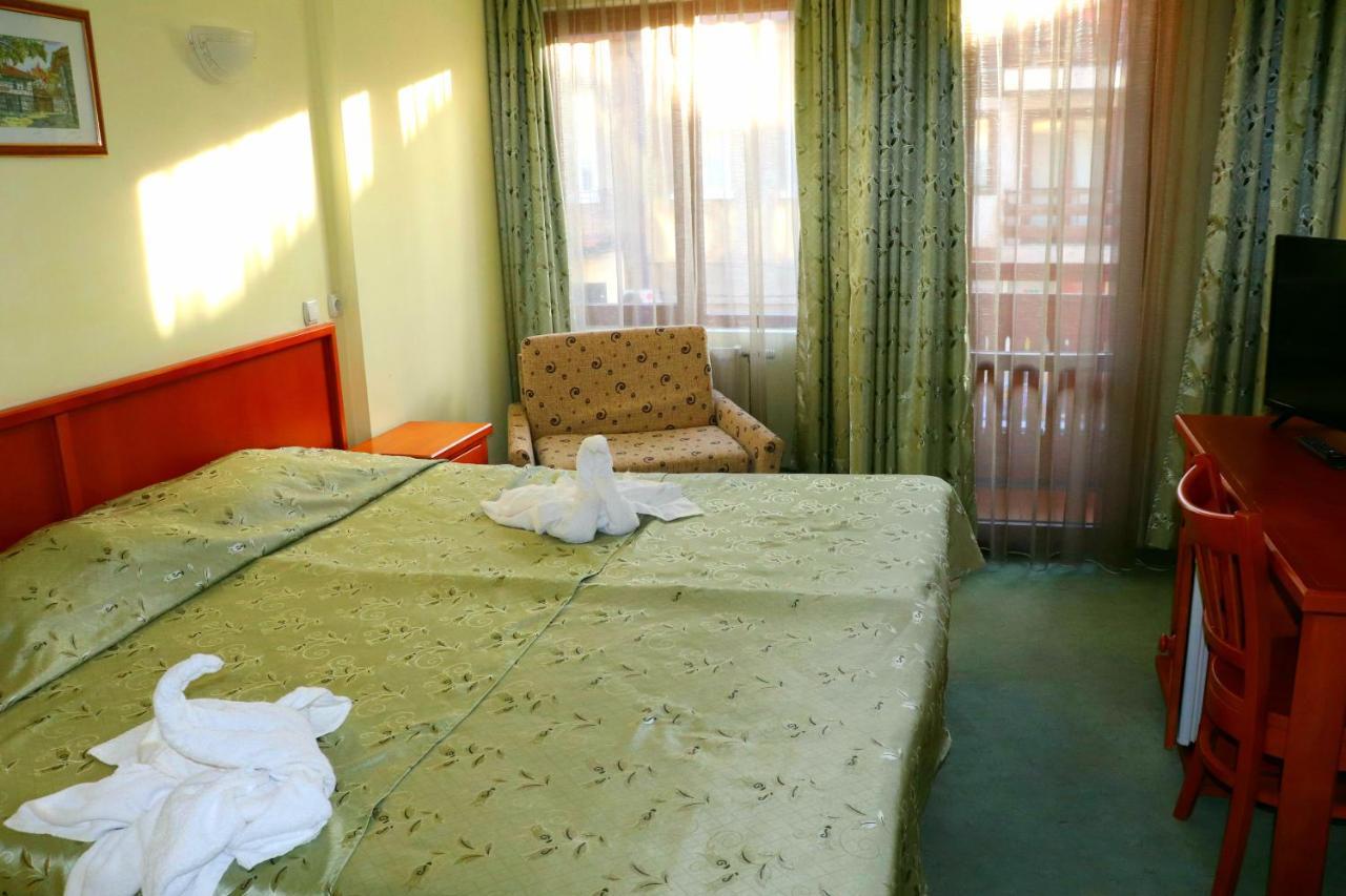 Family Hotel Nadine Μπάνσκο Εξωτερικό φωτογραφία